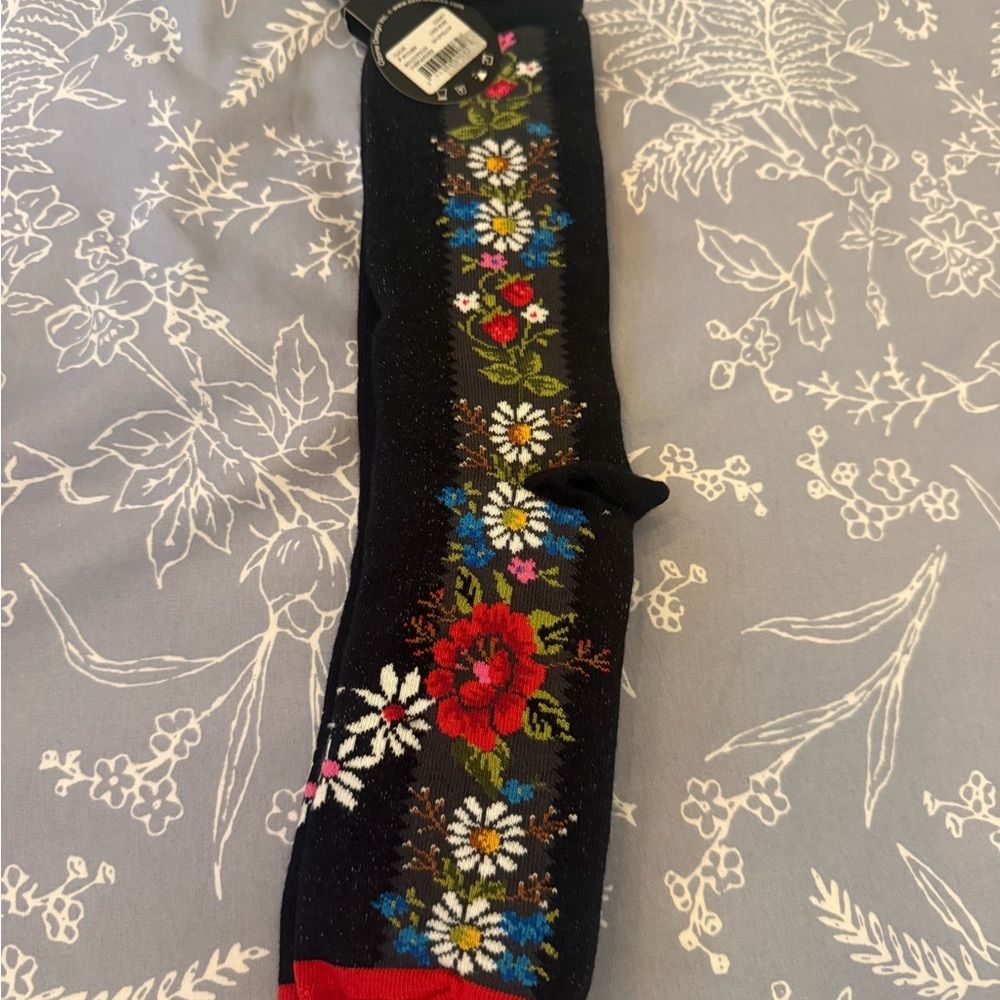 Ozone Women’s Colorful Floral Patterned Women's Socks - Picture 2 of 8